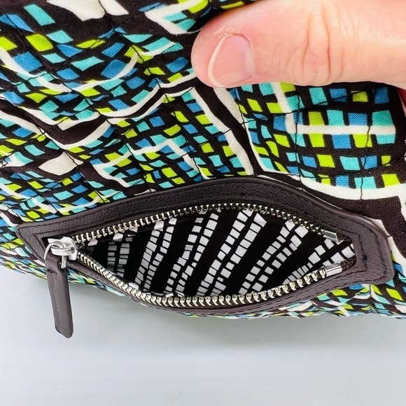 VERA BRADLEY WOMENS VIVIAN HOBO BAG IN RAINFOREST COLORS NWT - Picture 13 of 16